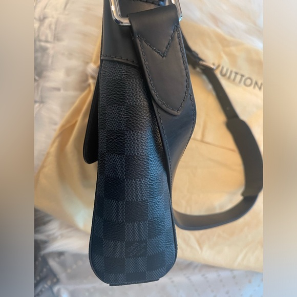 Louis Vuitton new bag , LV Alfa Messenger, good size Medium bag - Picture 5 of 16